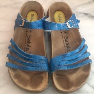 Betula sandals